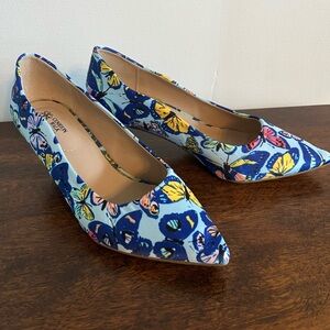 Avon Size 6 Blue Butterfly Pointed Kitten Heel Cushion Walk Spring